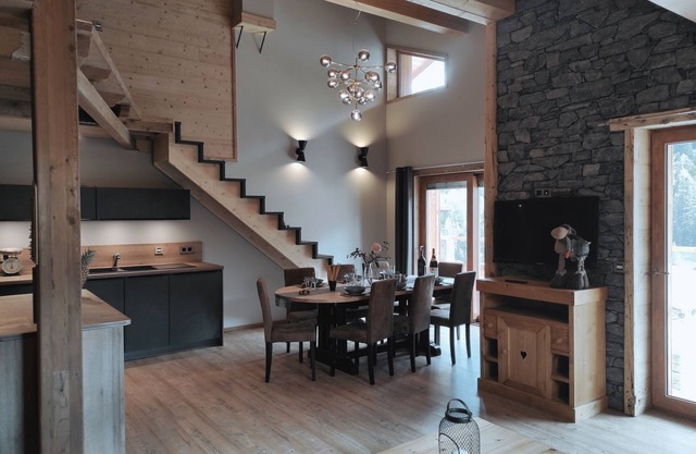 New ! High Standing Chalet "Grand Croix" 8/10pers