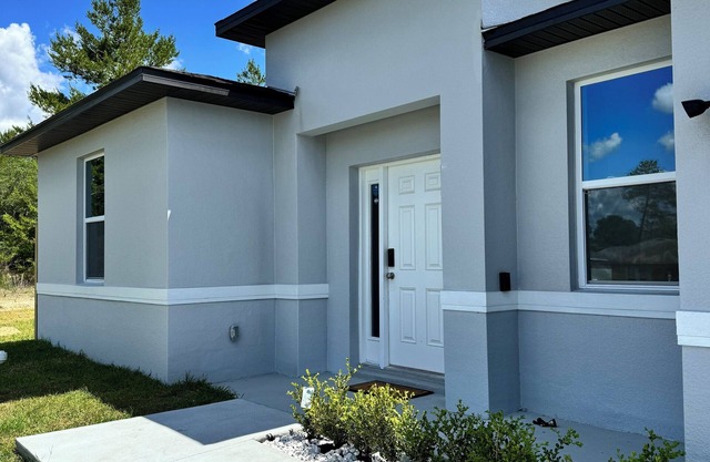 New Home - Fenced Yard -Patio - Hammock & More! UNFORGETTABLE STAY