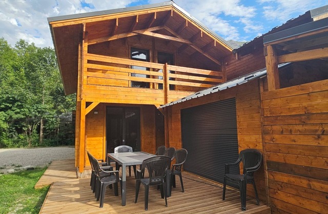 NEW! LES 2 ALPES VENOSC VILLAGE Chalet PESCALUNE 8 pers ski wifi