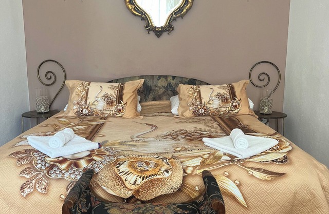 New! Libra Grande Venetian Style Apartment