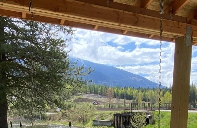 NEW LISTING! Bring the whole family and relax on Bull lakes, Angel island.