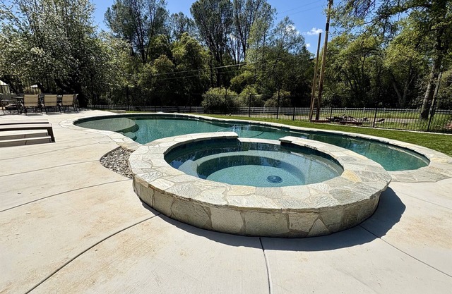 🍇New Listing in Murphys🍷Relax close to DownTown in 4BR house w/Pool & Hot-Tub