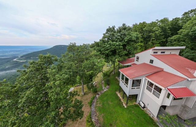 NEW LISTING! The Launch Pad- Unrivaled Views of Sequatchie Valley.