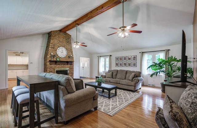 NEW! Luxury Home w/Patio & Game Room @ Notre Dame