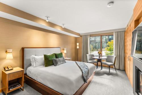 New! Luxury Resort Ski In Ski Out Studio
