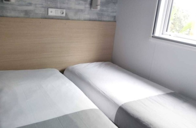 New mobile home in a 4-star campsite