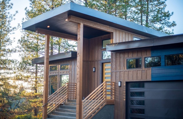 New Modern Home Sleeps 12