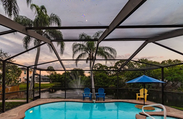 NEW! Modern & Super Stylish 3BR/3BA Pool Home-9 mins to Madeira Beach!