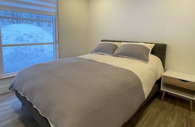 NEW Nordic style HYGGE cabin with SAUNA & HOT TUB