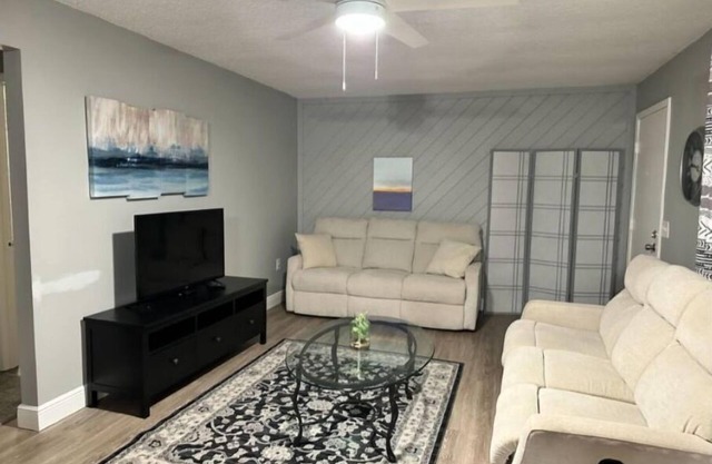 New Port Richey Hideaway