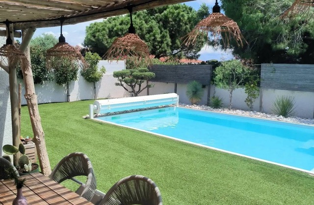 New recent Villa with privat pool, 3 bedrooms, Airco, wifi, 3km from the beach of Portiragnes plage
