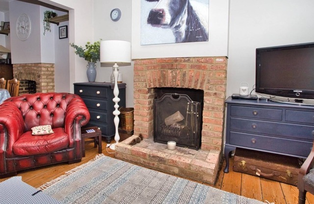 NEW Restful and Cosy 4 bed Home Minutes from Beach
