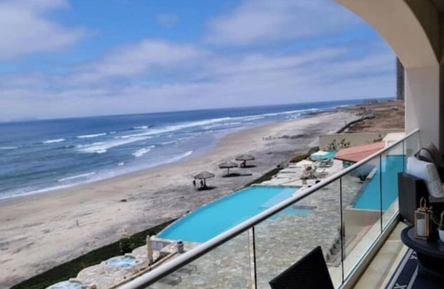 New Rosarito MX Beachfront Gem w/24 hour security - 9 Min to town