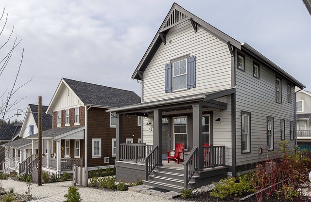 *New* Seabrook's Tide & Seak: Close to Outdoor Pool!