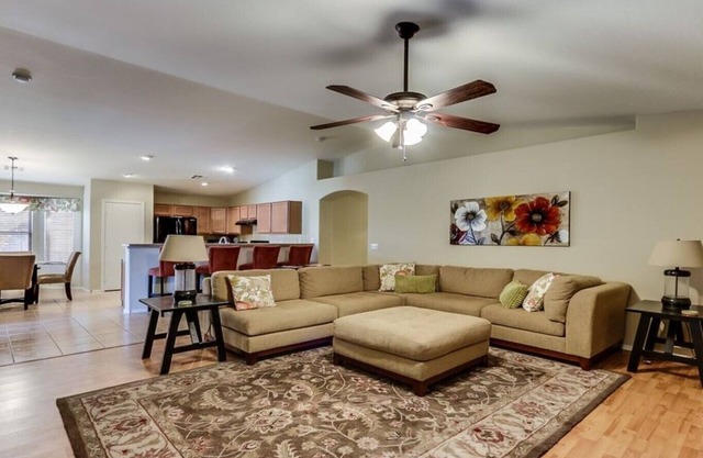 New - Spectacular San Tan Retreat - Perfect for your winter get away!