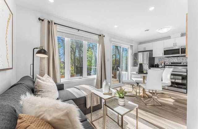 NEW Stylish 2BR Suite | 7 Mins to Falls | Sleeps 6