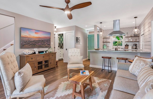 New! The Aloha Cottage in Puamana, Maui Hawaii