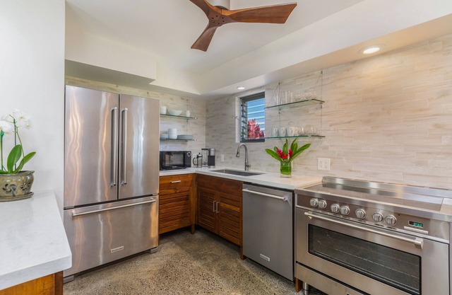 New to VRBO. Air Conditioned Luxury Island Retreat - Newly Remodeled
