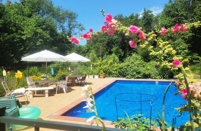 NEW VICTORIAN GEM IN GREENPORT