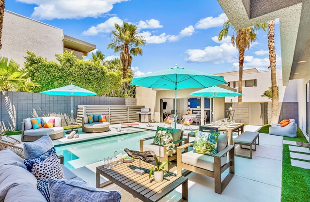 New! Villa Moderne: Luxe Modern Townhome, Private Pool/Spa