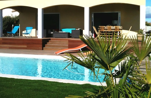 new villa with swimming pool