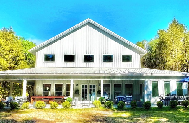 New Waterfront 5 BR 4BT Barndominium. Still Availability For Fall ‘25,Summer ‘26