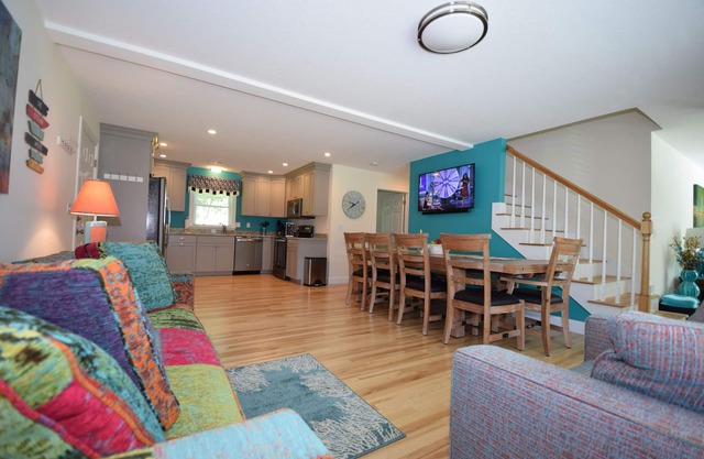 New Year Round Rental - 1/4 Mile To Short Sands Beach & Downtown York