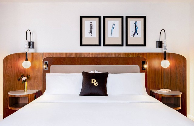 New York Stay, The Benjamin Queen Room Comfort, Short Walk to Central Park