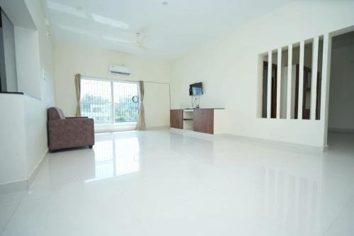 Newly Built Beautiful and Luxurious 3BHK in Tirupati with Fully Functional Kitchen,for upto 25 guests