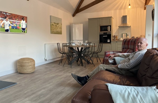 Newly Converted Spacious Barn