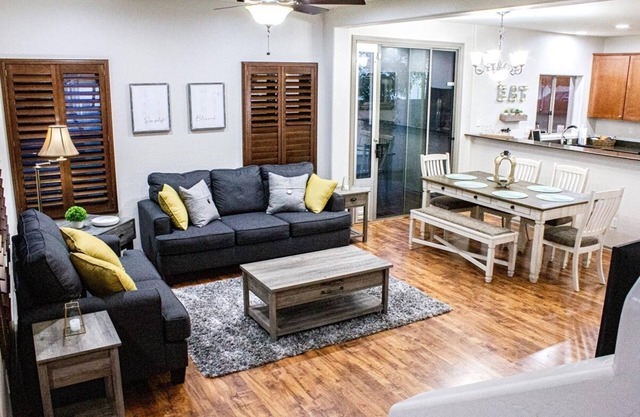 Newly remodeled and clean home in excellent location! Relax in luxury!