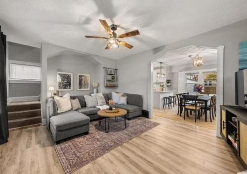 Newly Renovated and Designed Near Downtown