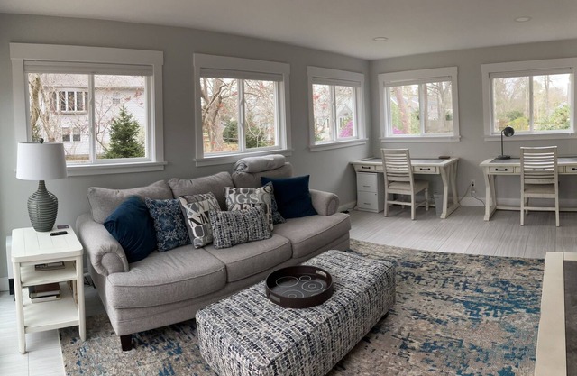 Newly Renovated and New Furnishings... Minutes to the Beaches