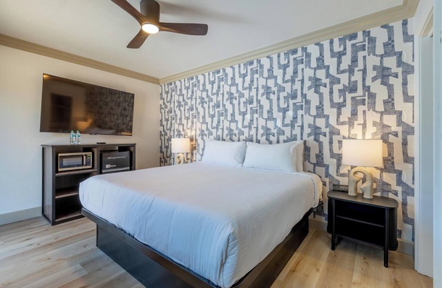 Newly renovated boutique hotel in heart of Solvang, California - dog friendly