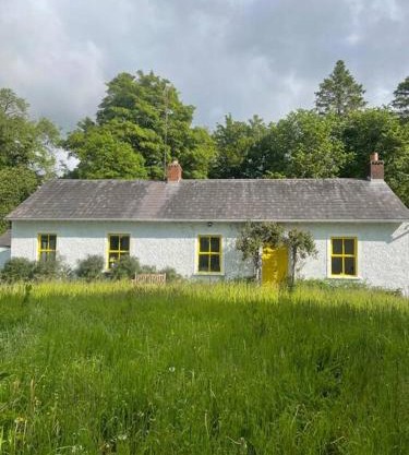 Newly renovated Cottage with private trout fishing set in beautiful wildlife estate