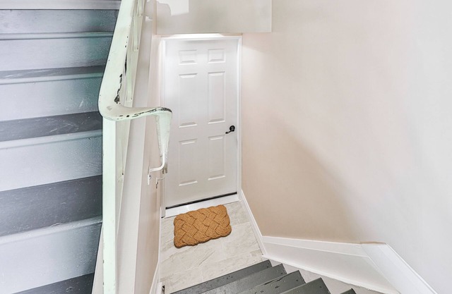 Newly renovated, homely 2 bedroom suite