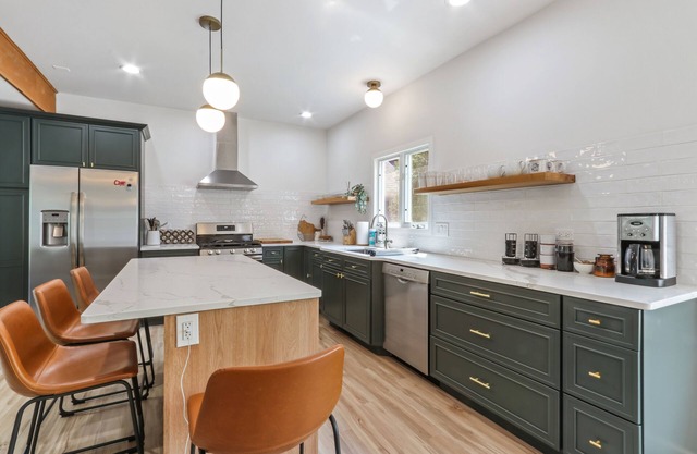 Newly Renovated house steps from downtown and the lake