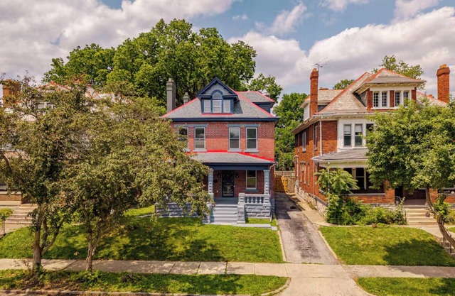Newly Renovated Large Home, Centrally Located & Parking Included! Pets Welcome!