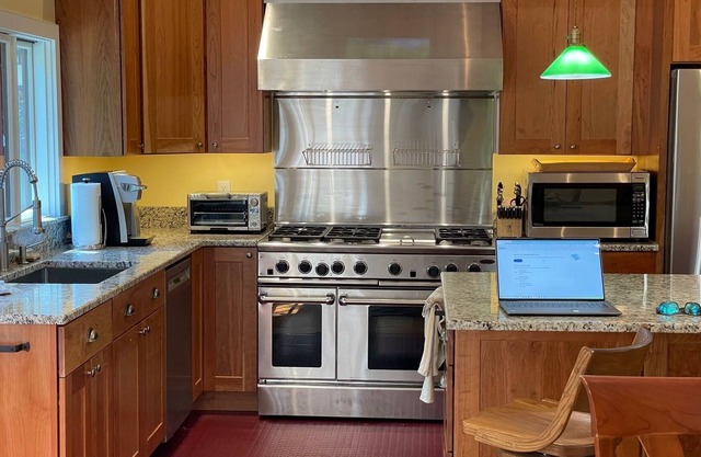 Newly Renovated Luxury Vacation Rental Near Brattleboro and Mount Snow