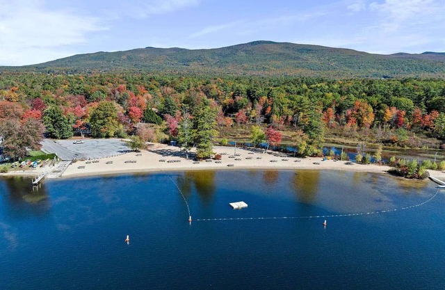 Newly Renovated 4BR Lake Winnipesaukee Home – Beach Access & Boat Ramp!