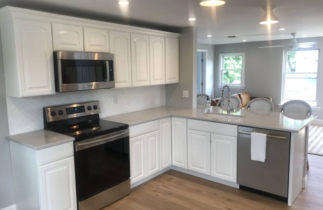 Newly Renovated - Walk to Town and Beach