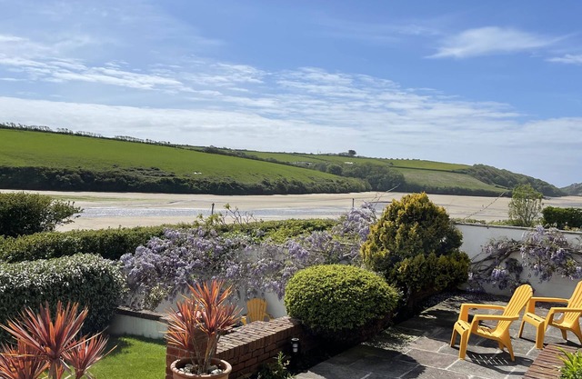 NEWQUAY TAMARISK LODGE ON THE GANNEL, family friendly in Newquay