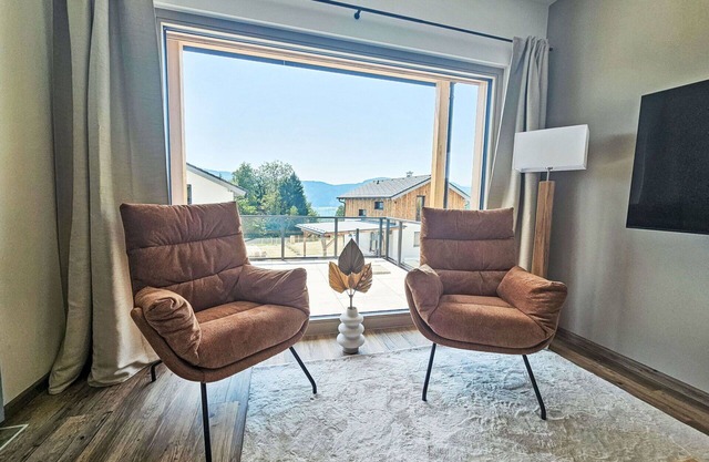 Nice apartment in villa for 6 people with WIFI, TV, terrace and pets allowed