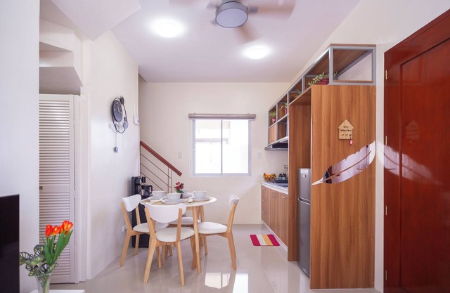 Nice 2-bedroom house with AC and fastest WiFi in charming Dauis