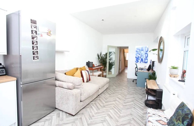 Nice and clean house with terrace and garden