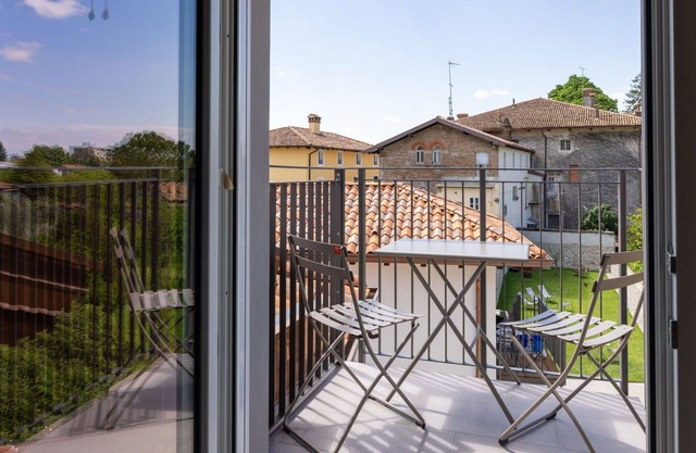 Nice apartment for 4 guests with A/C, WIFI, TV, terrace, pets allowed and parking