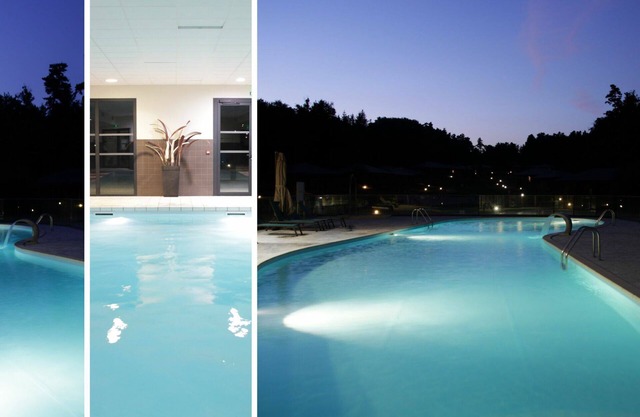 Nice apartment in villa with WIFI, pool, TV, terrace, pets allowed, panoramic view and parking