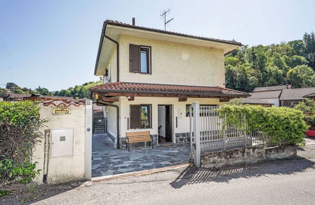 Nice apartment for 5 people with pool, WIFI and TV