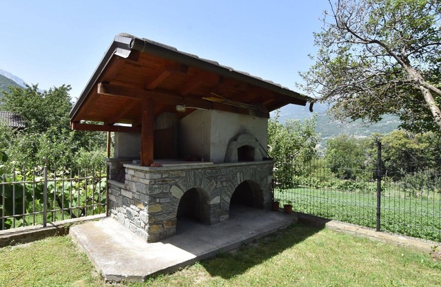 Nice apartment for 4 guests with WIFI, pool, TV, terrace and pets allowed