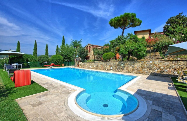 Nice apartment for 2 people with pool, A/C, WIFI, TV, panoramic view and parking